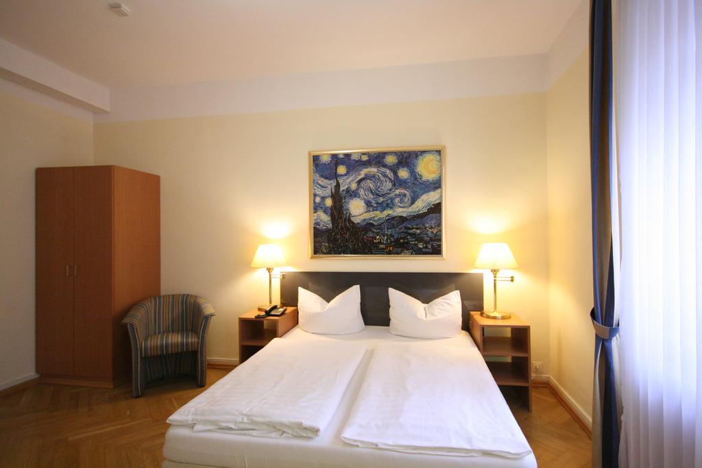 Altstadt Hotel Heidelberg Esterno foto